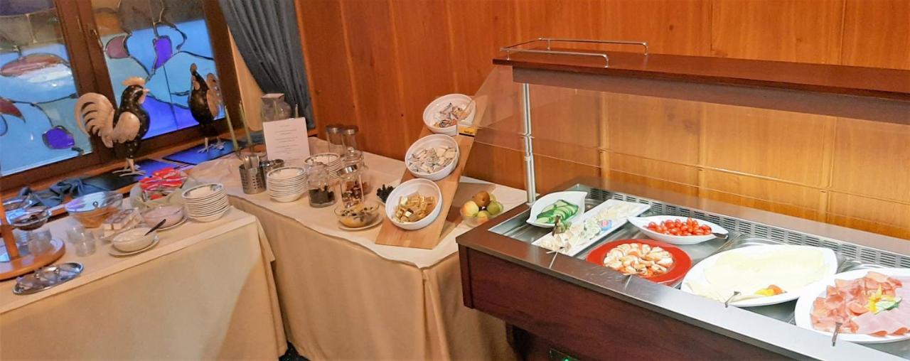 Weinhotel Hubertus Garni Klotten Bagian luar foto