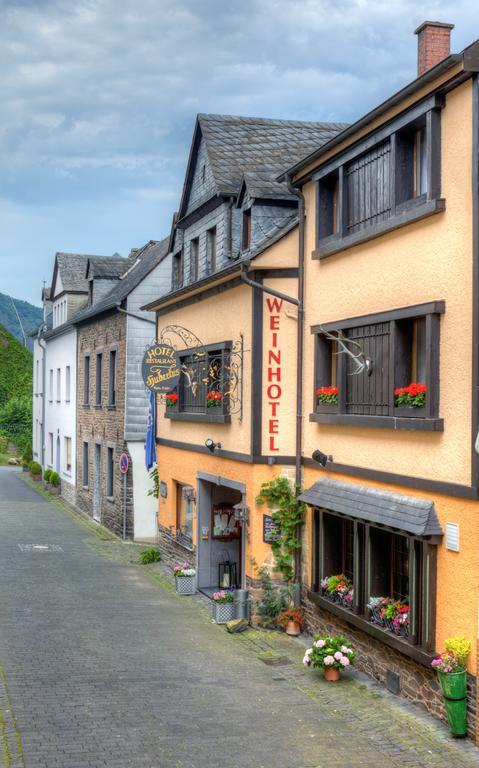 Weinhotel Hubertus Garni Klotten Bagian luar foto
