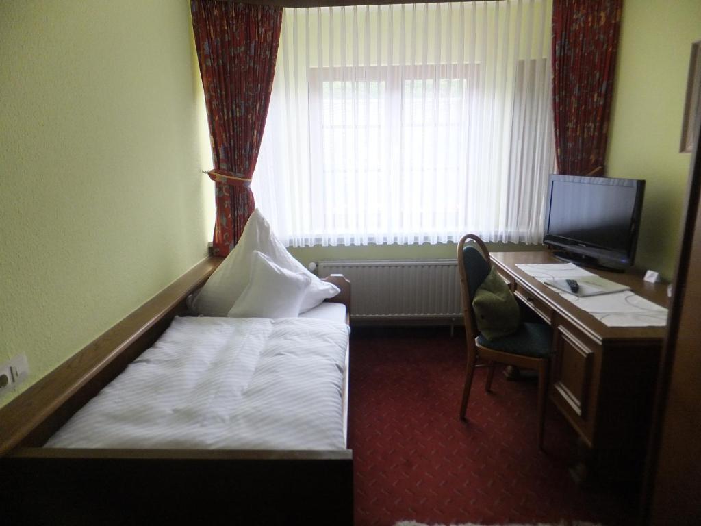 Weinhotel Hubertus Garni Klotten Ruang foto